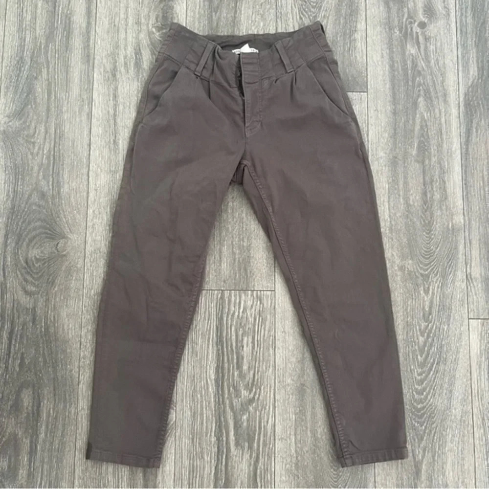 Alice + Olivia Gray High Rise Pleated Slim Capri size 26 Womens Denim Jean Pants